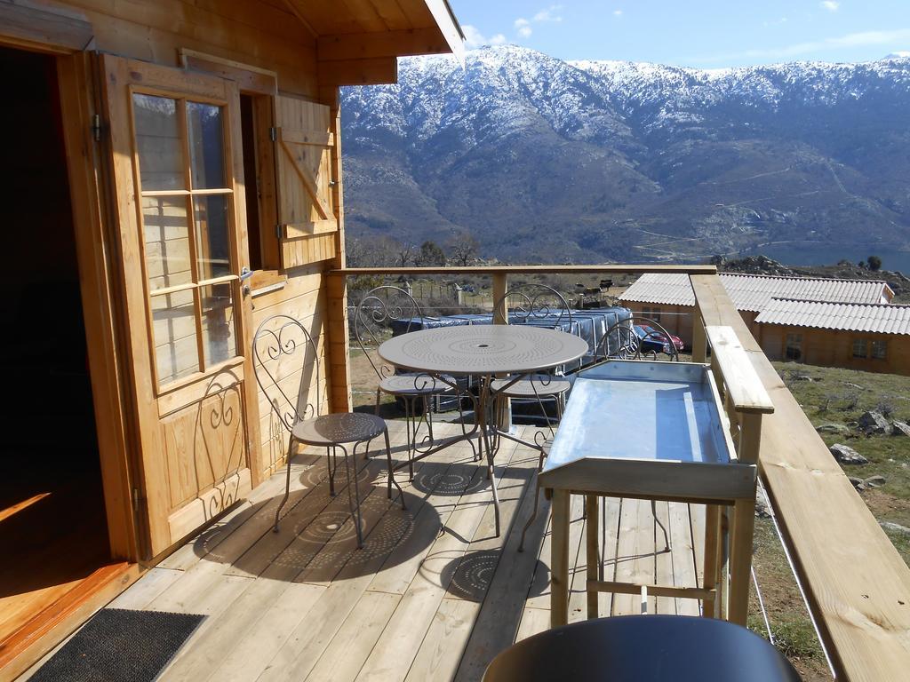 Les Chalets De Lozzi كالاكوتشا الغرفة الصورة